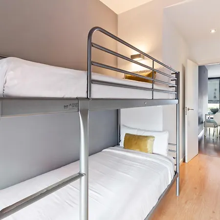Chic And Modern In Gracia Apartment *