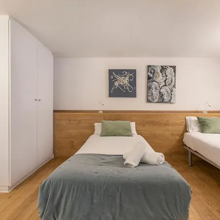 Chic And Modern In Gracia Apartment Barcelona