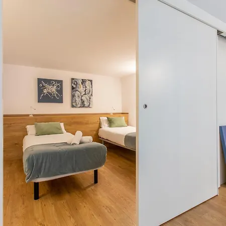 Chic And Modern In Gracia *