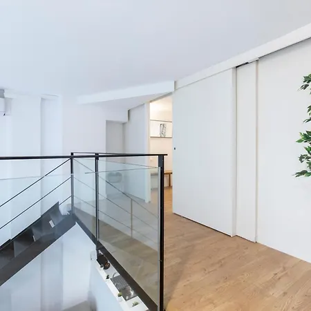 Chic And Modern In Gracia Apartment Barcelona