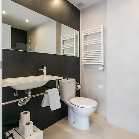 Chic And Modern In Gracia *