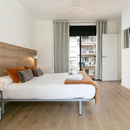 Chic And Modern In Gracia *