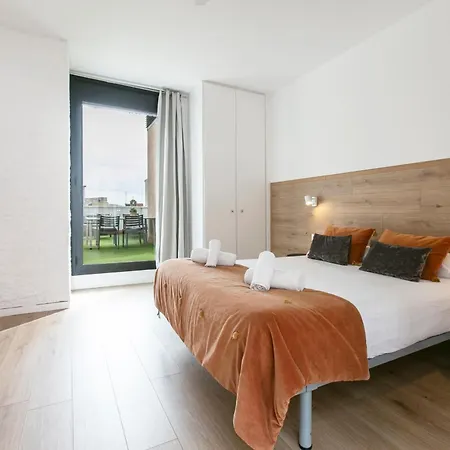 Chic And Modern In Gracia
