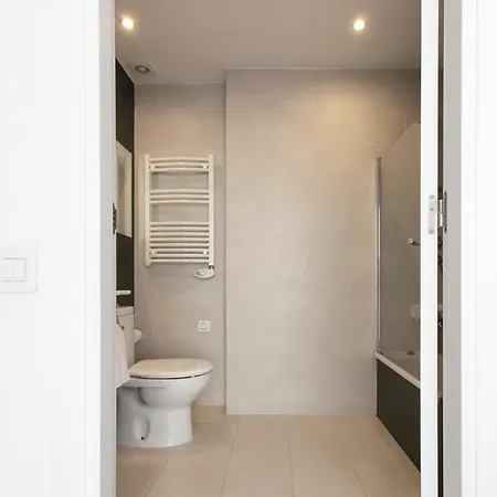 Chic And Modern In Gracia *