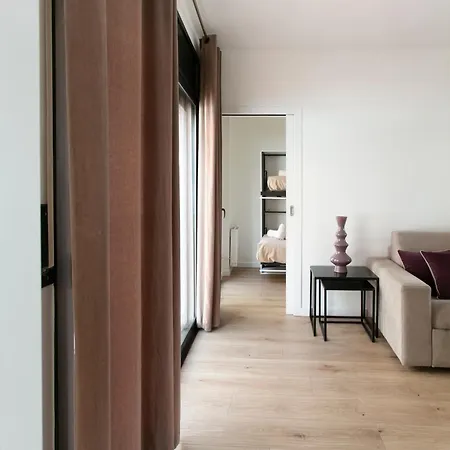 Chic And Modern In Gracia
