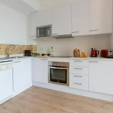 Chic And Modern In Gracia *