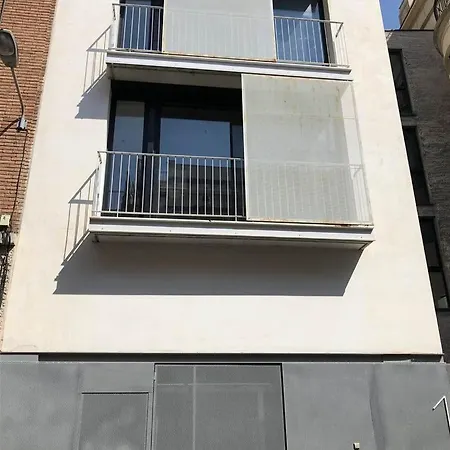 Chic And Modern In Gracia Apartment *