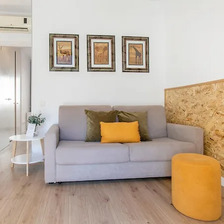 Chic And Modern In Gracia