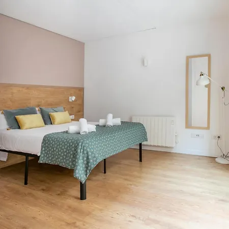 Apartment Chic And Modern In Gracia Barcelona